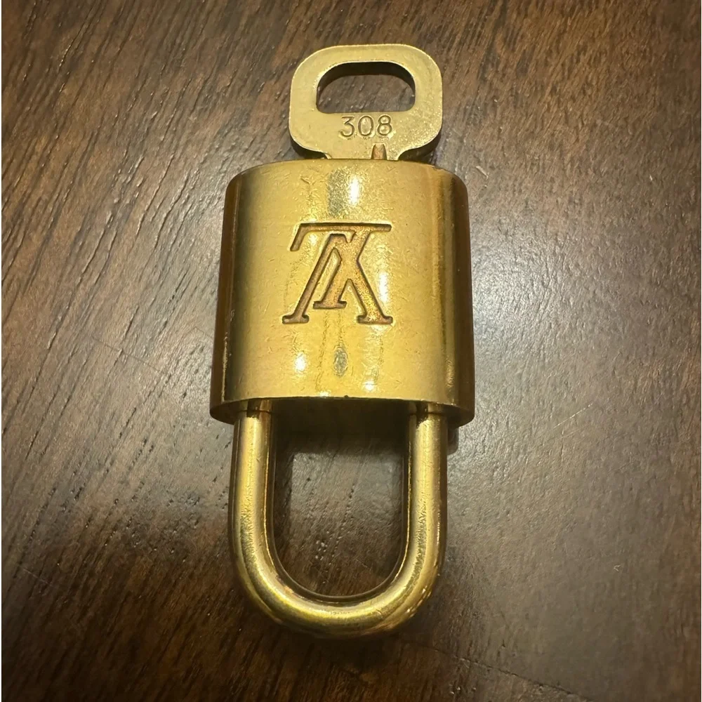 Authentic Louis Vuitton #308 Lock and Key - Picture 2 of 6
